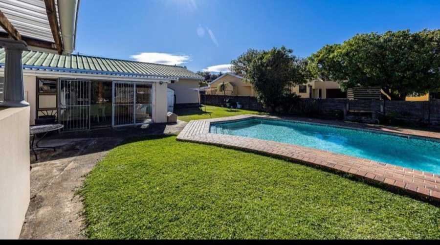 3 Bedroom Property for Sale in Gonubie Eastern Cape